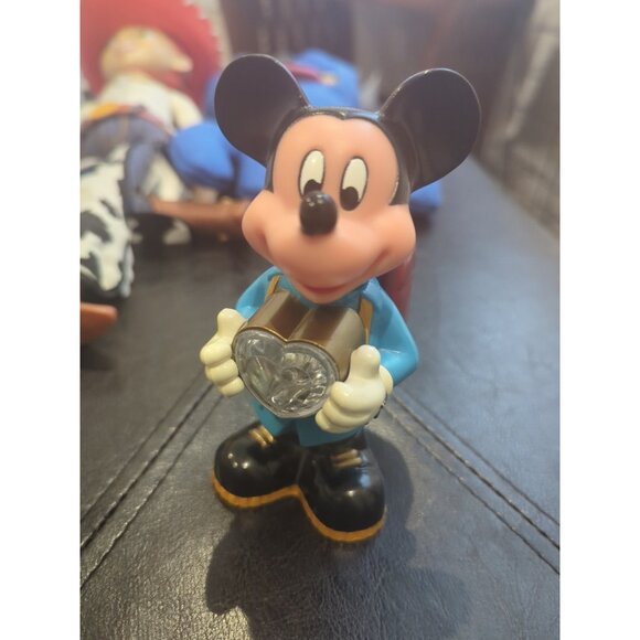 Vintage Disney Mickey Mouse Holding Heart Flashlight With Backpack 5" (Working) - Picture 1 of 5